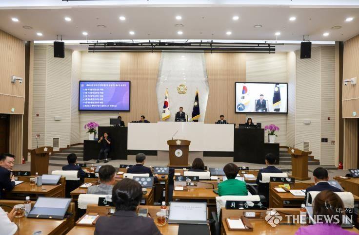 당진시의회, 2025년 행정사무감사 및 제2회 추가경정예산안 등 제120회 제1차 정례회 폐회