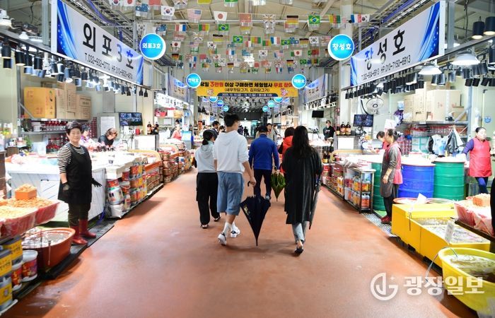 강화군, 가을바다 물들인 ‘강화도 새우젓 축제’ 뜨거운 열기 가득