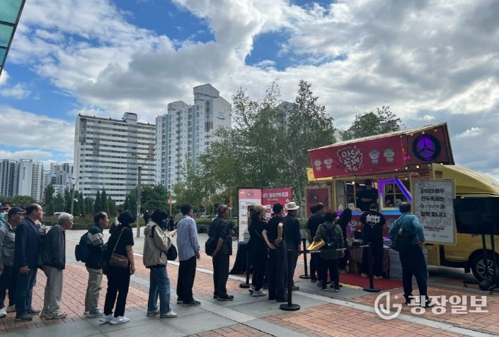 원주시, 강원특별자치도청·청량리역서 만두트럭 운영