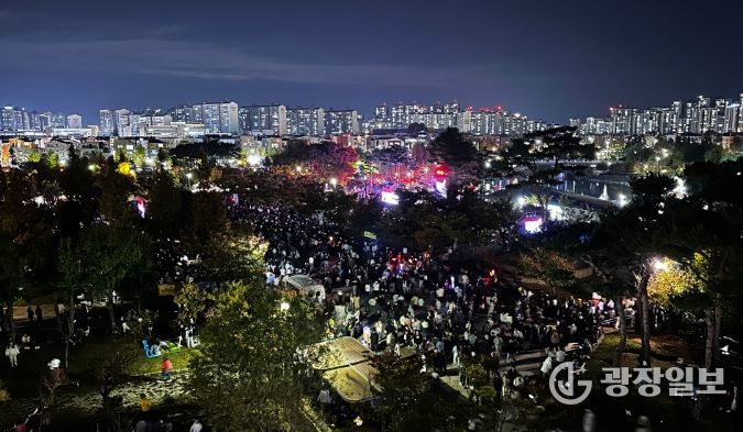 김포시는 지난 18일 한강중앙공원과 라베니체 일원에서 ‘2025 김포 라베니체 축제’를 개최했다.
