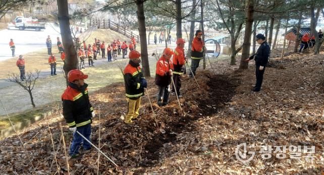 산불 방화선 구축 교육 모습