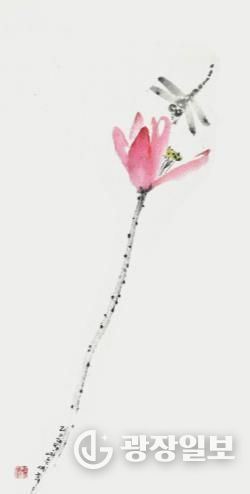 곡성 갤러리 107, 이명희 ‘먹꽃’ 수묵화 개인전 개최(연과 잠자리2 41×305cm 한지에 수묵담채)