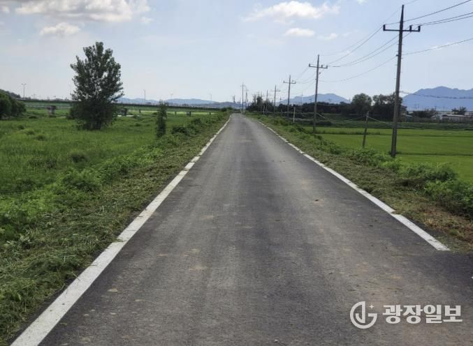 국가하천 제방 예초작업 완료 모습