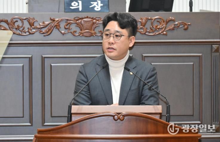 최민국 진주시의원 ‘투트랙 지원’ 촉구