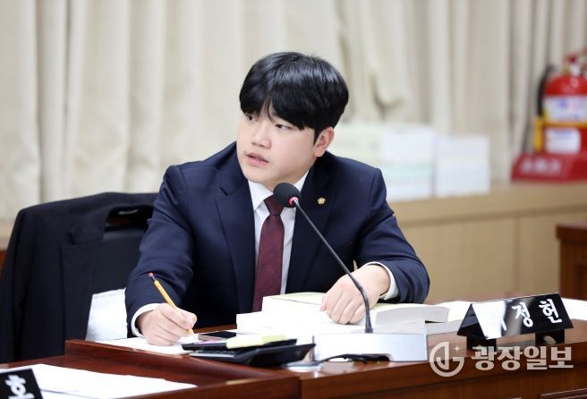 최정헌 의원(국민의힘, 정자1·2·3동)