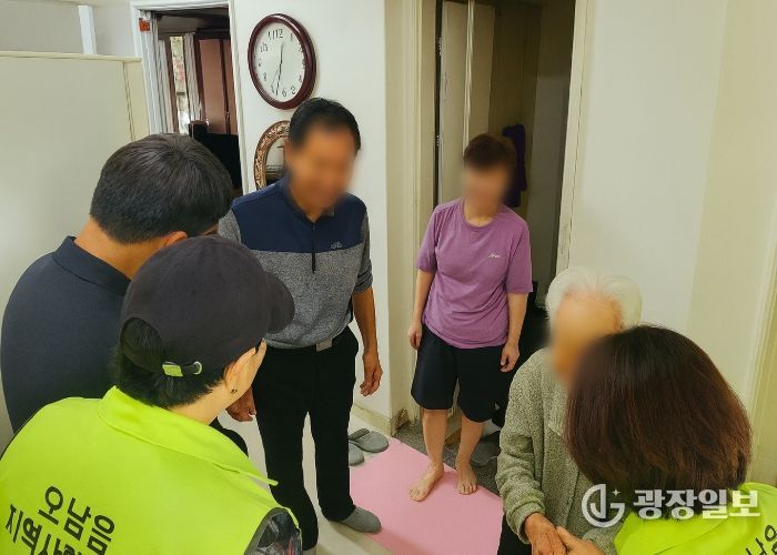 나눔으로 따듯한 마음을 전달…오남읍 지역사회보장협의체, 취약계층에 연말 나눔꾸러미 전달