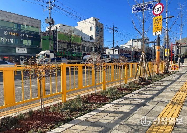 인천 동구, 새천년·화도진로 가로녹지 조성 완료