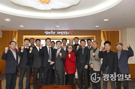 김태흠 지사, 11일 한국공인중개사협회 충청남도회와 간담