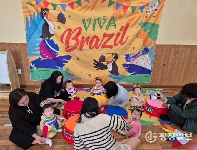 화천군 공공 도서관 기관연계 프로그램 대표자 간담회가 지난 10일 화천 어린이 도서관에서 개최됐다