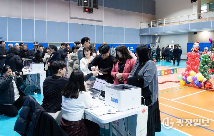 ‘희망2026 나눔캠페인’에서 각계각층 군민들이 기부를 하며 청양군의 나눔 정신을 실천했다.