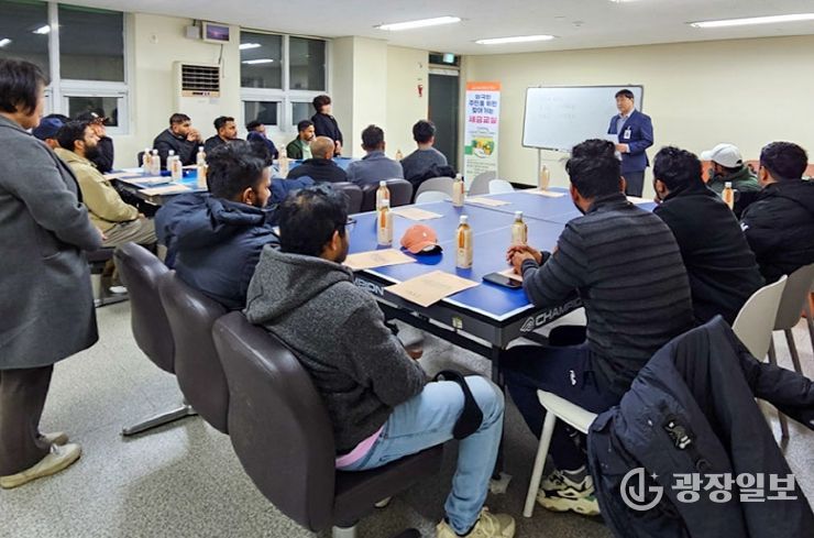 외국인 주민을 위한 찾아가는 세금교실 현장 사진