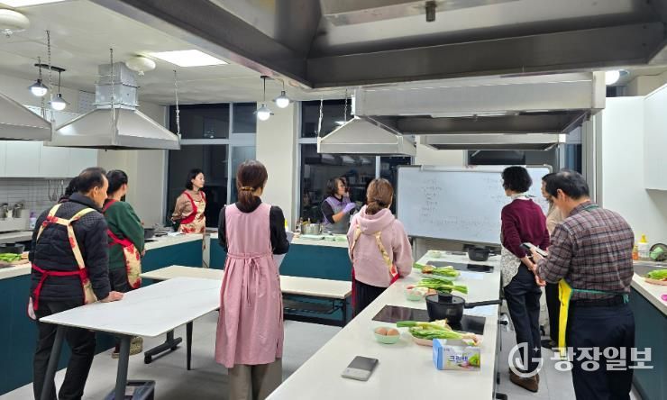 영덕군가족센터 “특별수업 세계언어로 만나는 쿠킹클래스” 운영