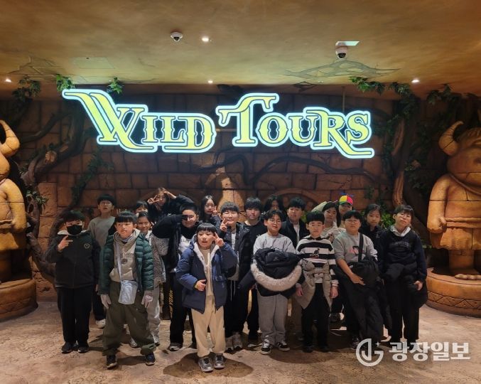 눈꽃과 함께 즐기는 크리스마스 ‘롯데월드’체험