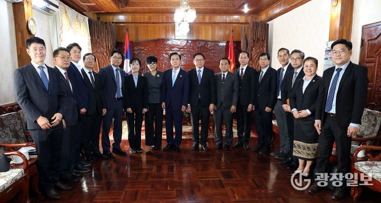김태흠 지사, 라오스 농업환경부 장관 접견