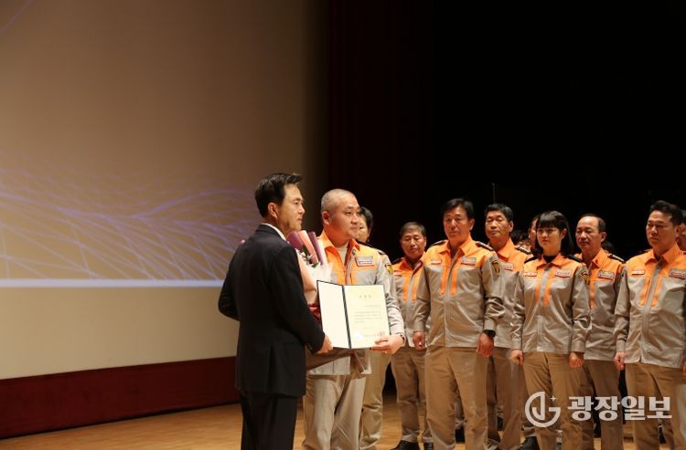 서산소방서 의용소방대연합회 단체 우수상·개인 유공 표창 받아