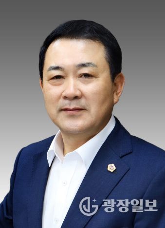 김시성 강원도의회 의장