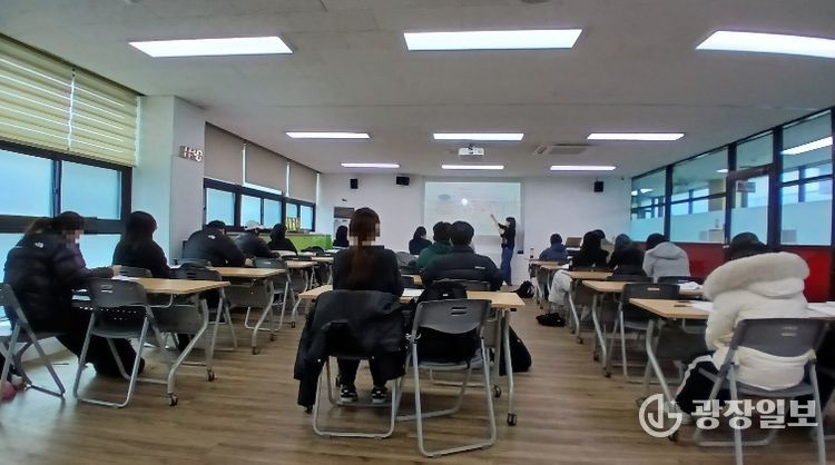 거제시학교밖청소년지원센터, 2026년 제1회 고졸검정고시 대비 특강반 개강