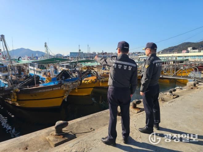 어선 집단 계류지 점검 사진
