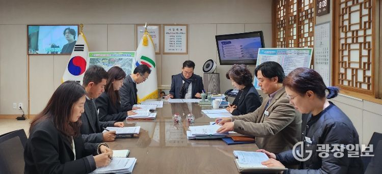 12일 시청 시장실에서 정책기획실 외 4개 부서의 신임부서장 주요업무보고가 실시됐다.