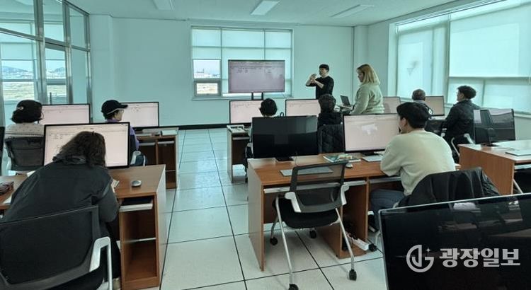 신안군, 매주 월요일 ‘스마트정보화 교육’ 상시 운영