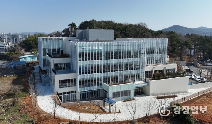 사천시립도서관