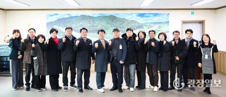 청양군의회, 농어촌기본소득 선진지 연천군 견학