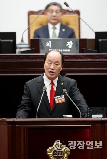 인천시의회 윤재상 의원, 강화군 도로건설 사업 지연 질타