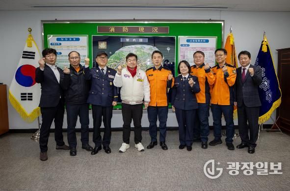 27일 동대문소방서를 방문한 이필형 동대문구청장