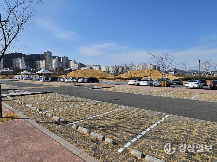 순천시, 오천그린광장 주차장 도색