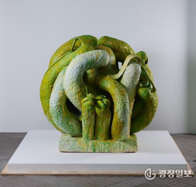 2024경기도자비엔날레_국제공모전_대상_위 매트 웨델(미국), 결실結實의 풍경,2017.