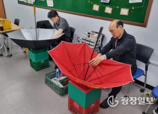 계양구, 자원순환 실천 ‘우산수리 재활용 사업’ 지속 운영