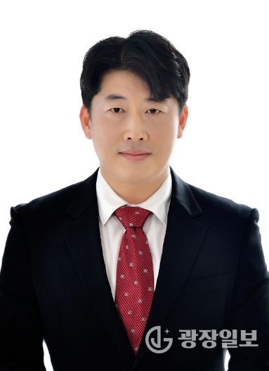 인사청문특별위원회 위원장-김유상 의원