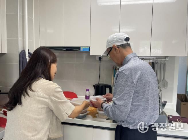 의료급여 사례관리 사진-반찬서비스.