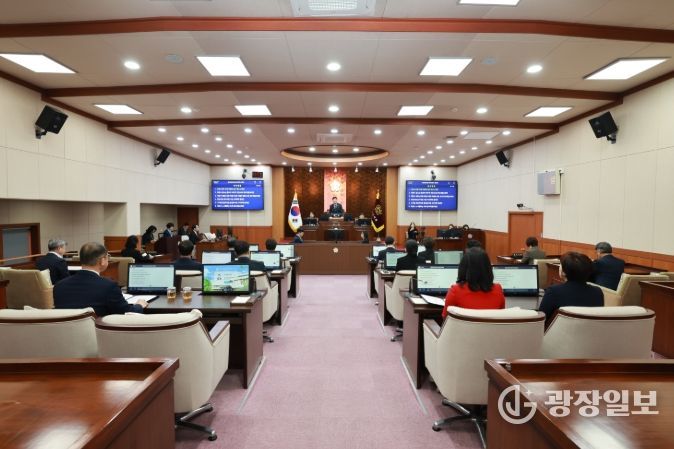 제천시의회 본회의 전경