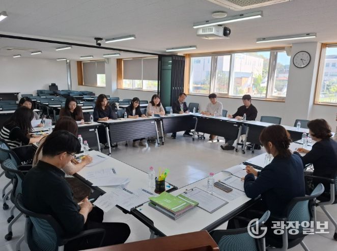 협의회를 통해 진로체험 프로그램 발전 방향 모색